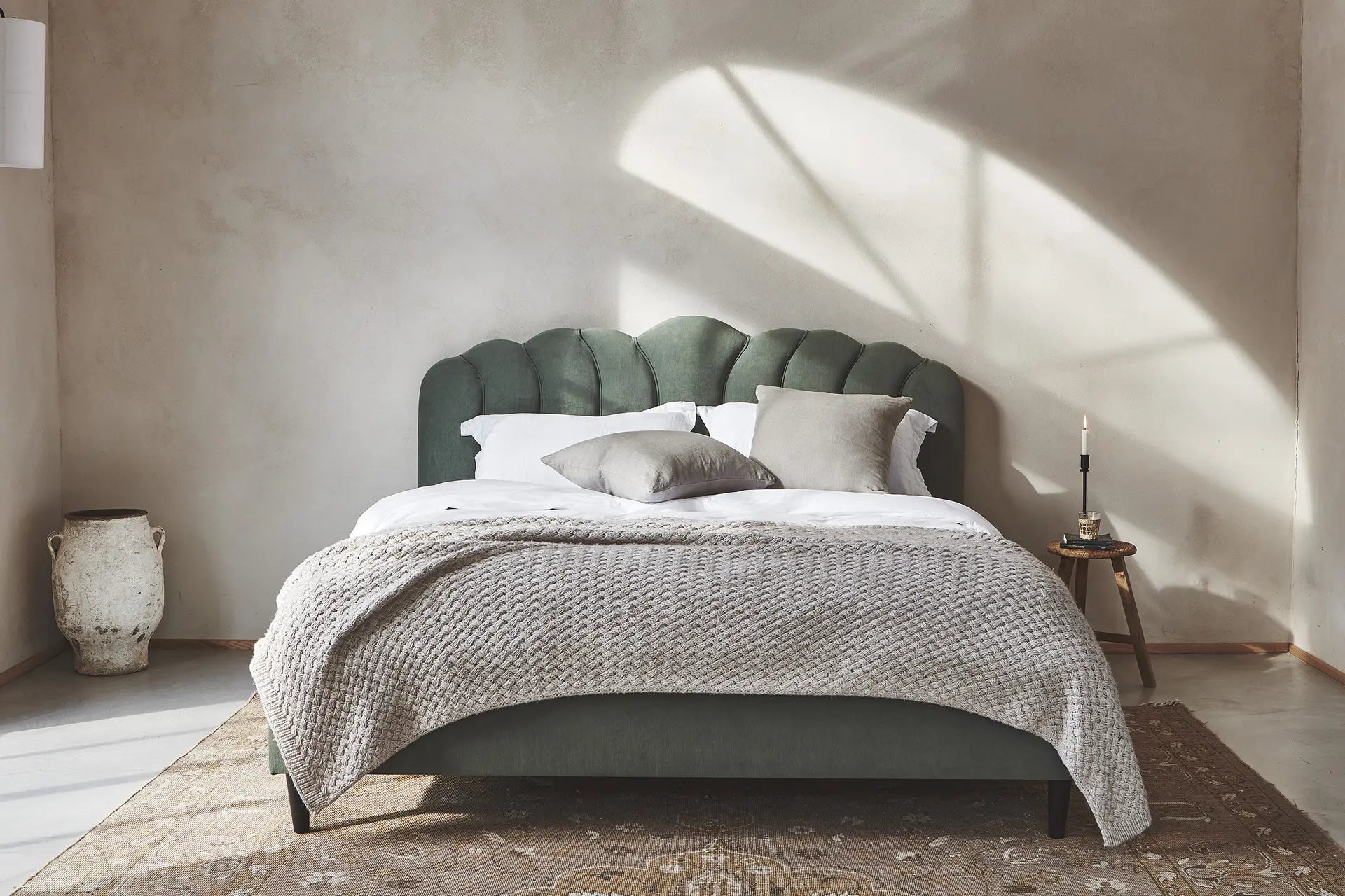 Crowthorne Bed Range