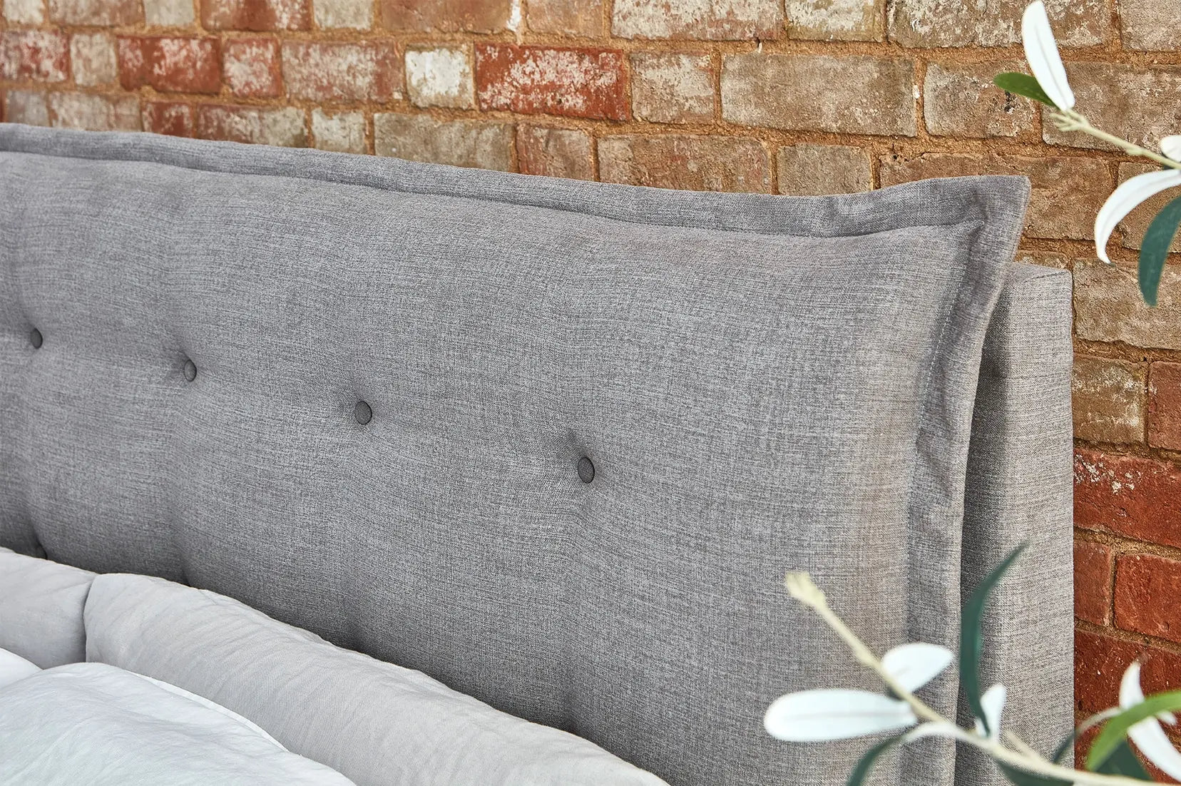 Maidenhead Buttoned Bed Range