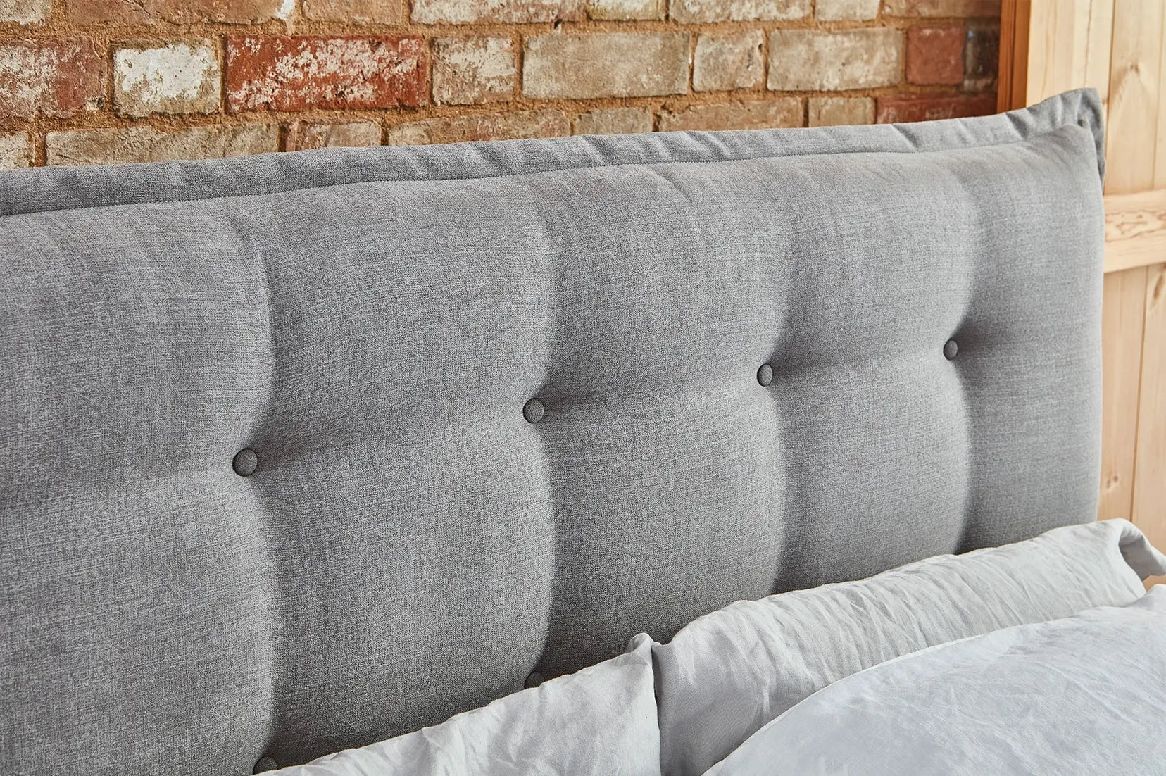 Maidenhead Buttoned Bed Range