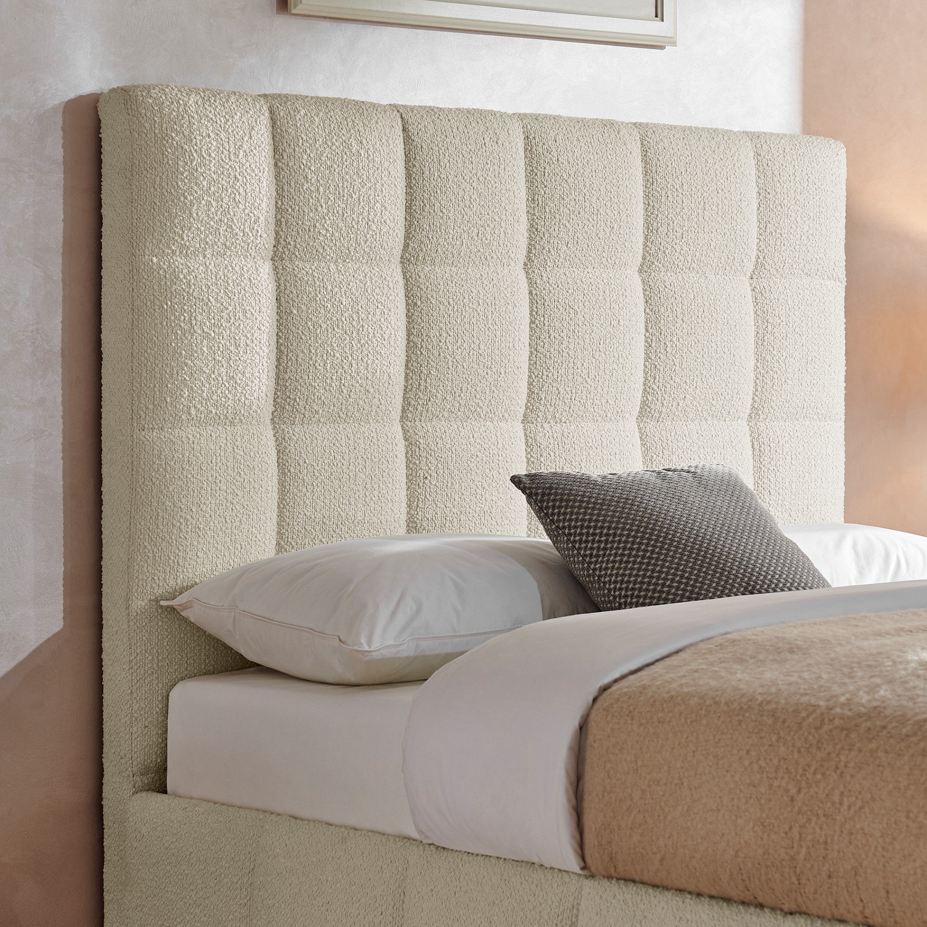 Strasbourg Square Ivory Boucle